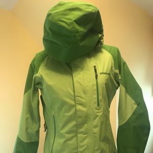 Patagonia Wind/Rain Jacket - beautiful condition